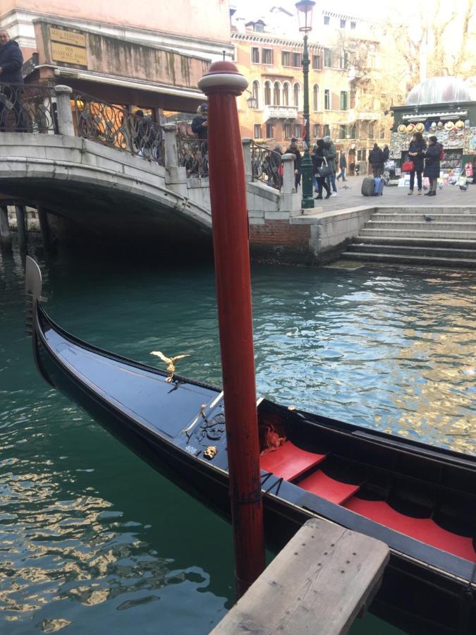The Wolf House Veneza Exterior foto