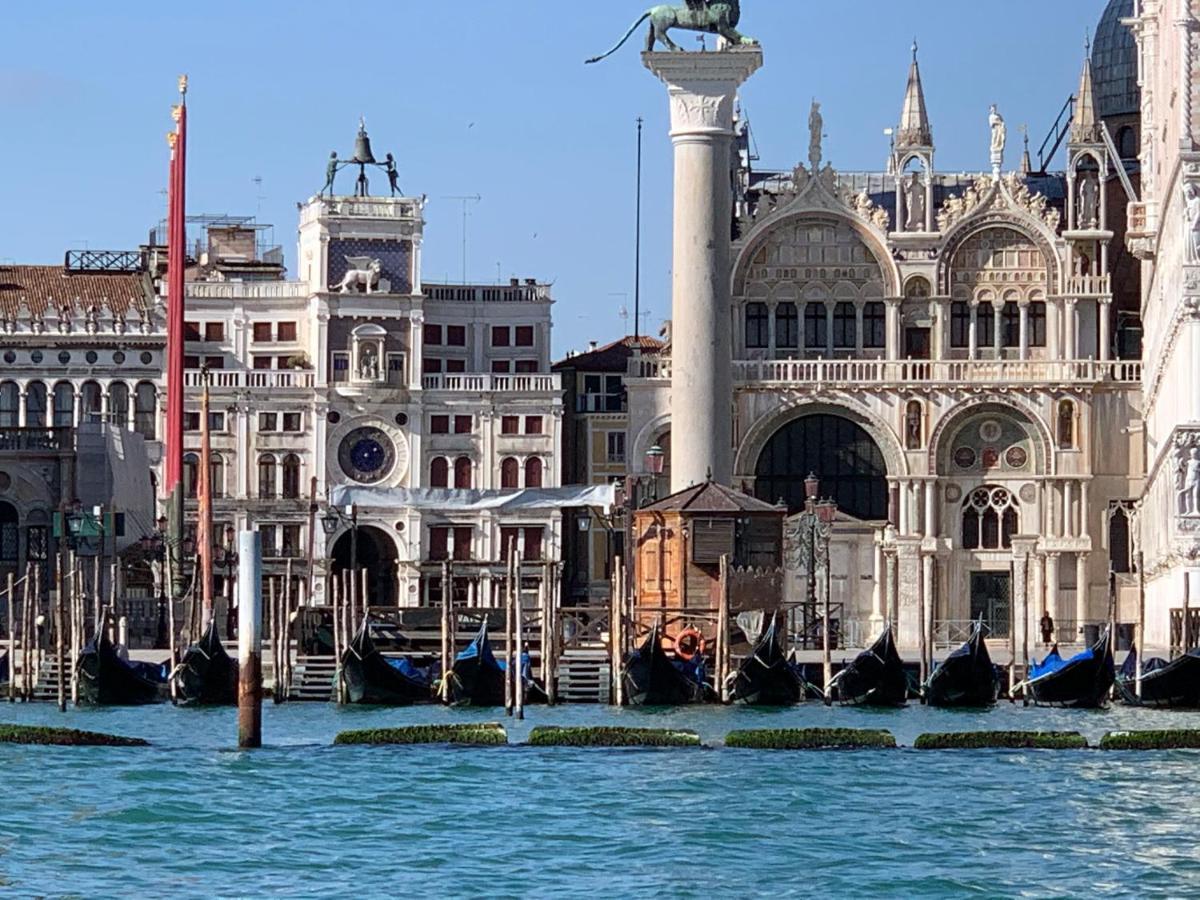The Wolf House Veneza Exterior foto