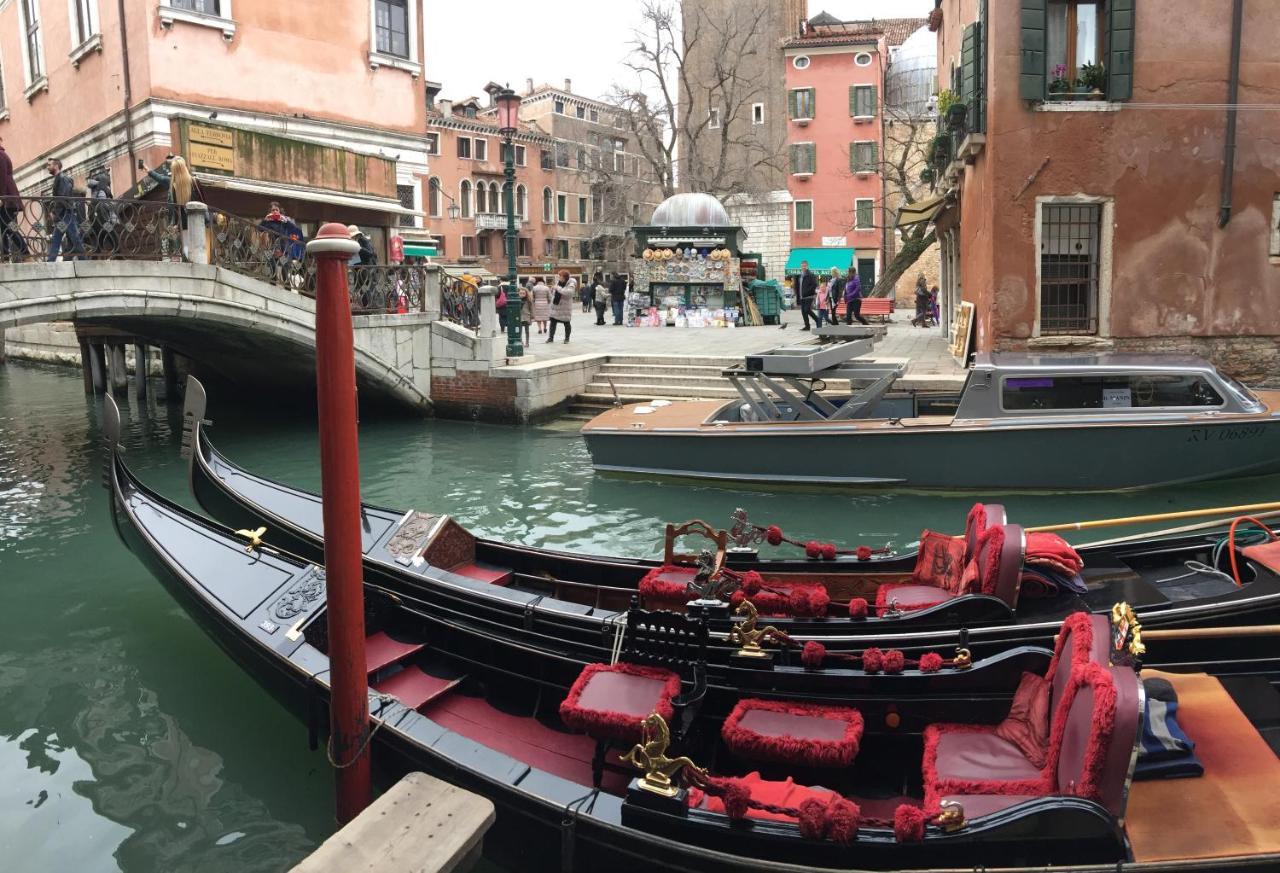 The Wolf House Veneza Exterior foto